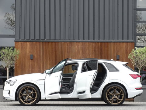 Audi e-tron e-tron 55 Quattro 408PK / pano / 22'' RS / B&O sound / 360°