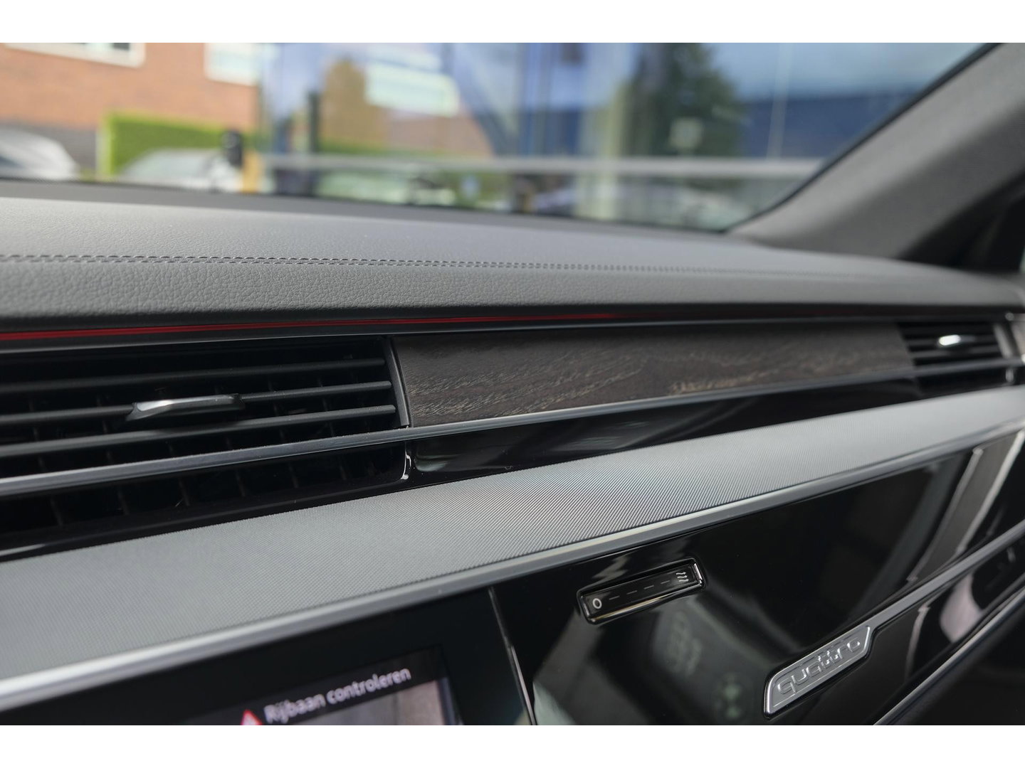 Audi A8 60 TFSIe 462pk S-Line Quattro Panoramdak *BTW* B&O *SOH 100%* 4-Wielsturing RS stoelen Luchtvering Massage Stoelkoeling
