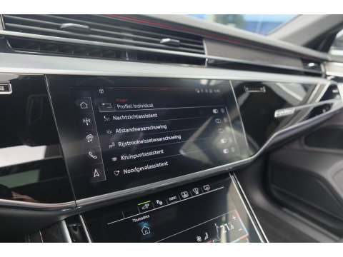 Audi A8 60 TFSIe 462pk S-Line Quattro Panoramdak *BTW* B&O *SOH 100%* 4-Wielsturing RS stoelen Luchtvering Massage Stoelkoeling