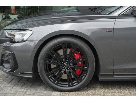 Audi A8 60 TFSIe 462pk S-Line Quattro Panoramdak *BTW* B&O *SOH 100%* 4-Wielsturing RS stoelen Luchtvering Massage Stoelkoeling