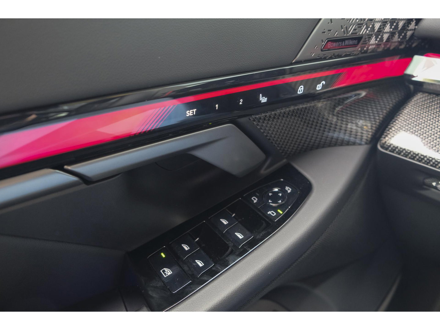 BMW M5 Touring V8 727pk Hybrid Panoramadak Keramisch Full carbon pack *BTW* NLauto VOL VOL VOL!!!