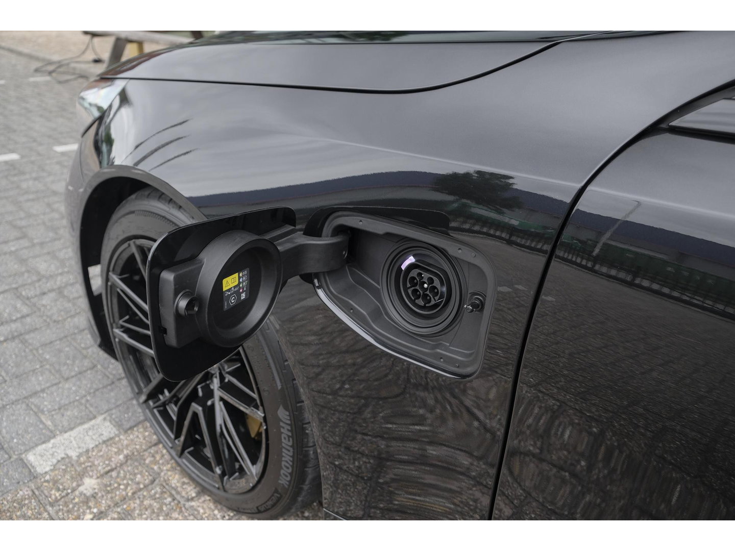BMW M5 Touring V8 727pk Hybrid Panoramadak Keramisch Full carbon pack *BTW* NLauto VOL VOL VOL!!!
