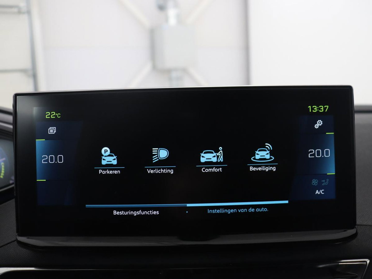 Peugeot 3008 1.6 HYbrid 225 Allure Pack Business