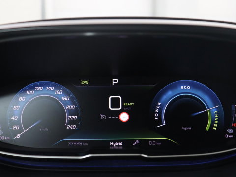 Peugeot 3008 1.6 HYbrid 225 Allure Pack Business
