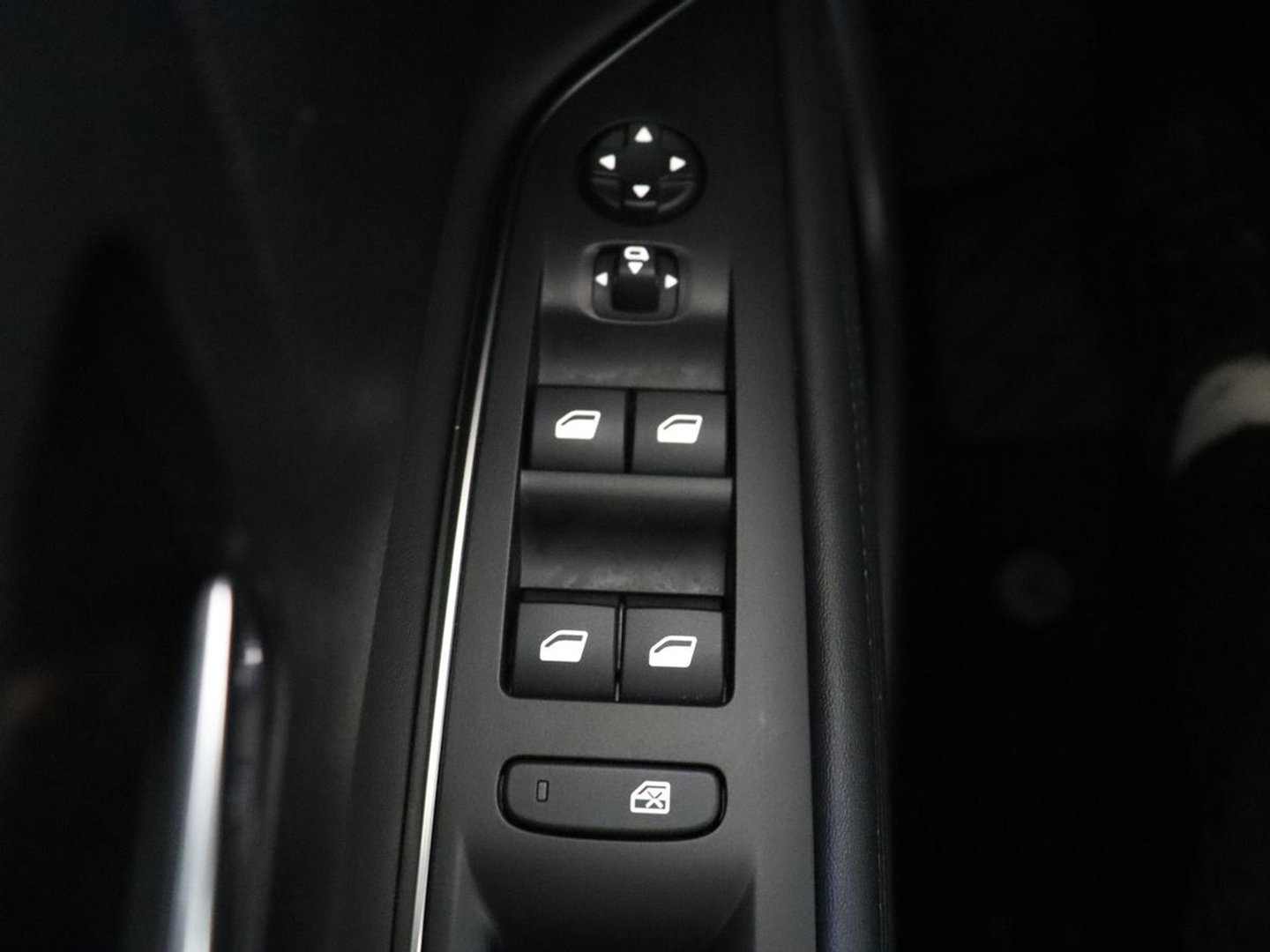 Peugeot 3008 1.6 HYbrid 225 Allure Pack Business