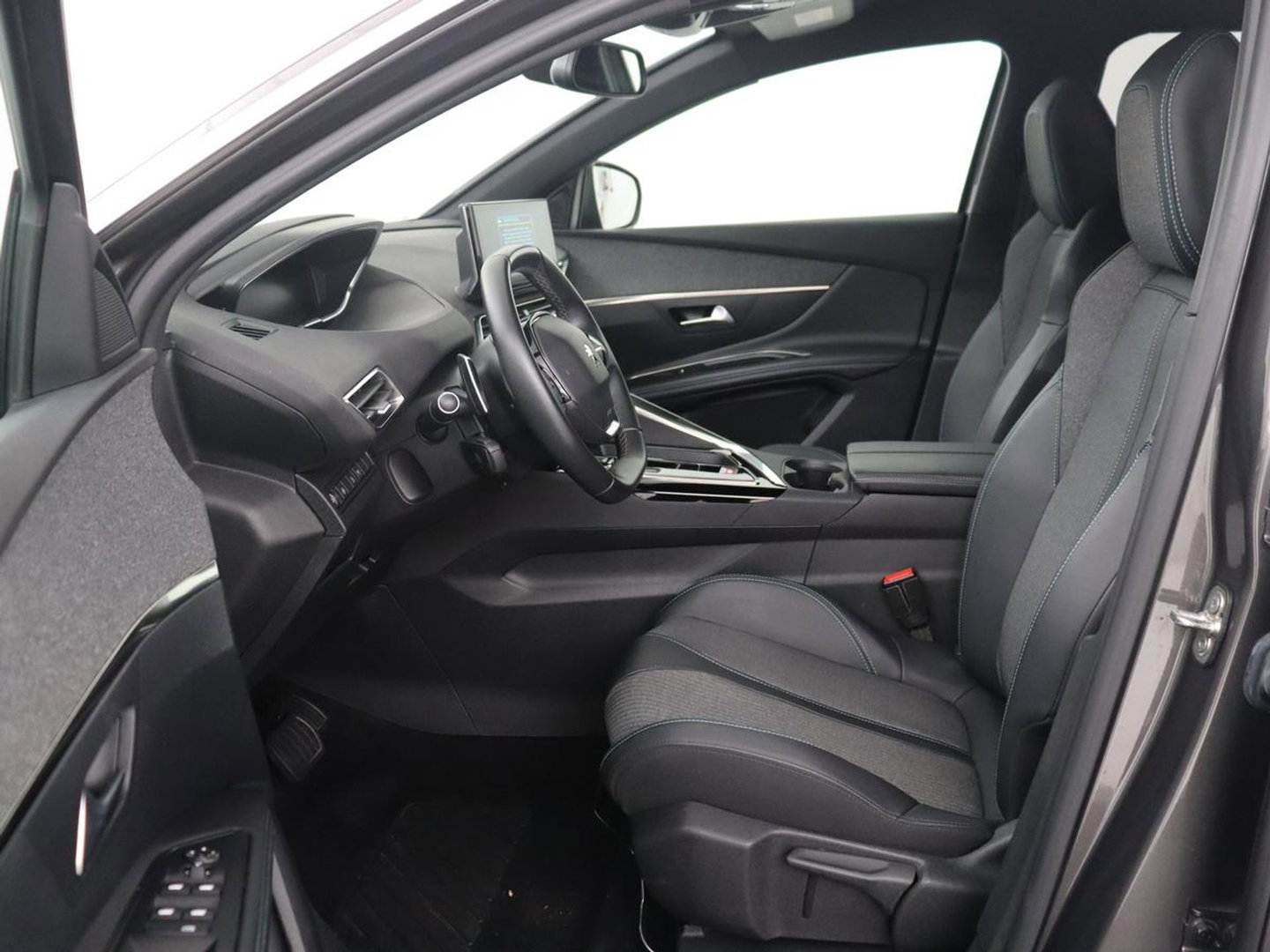 Peugeot 3008 1.6 HYbrid 225 Allure Pack Business