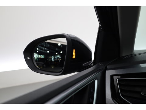 Volkswagen Taigo 1.0 TSI Life Business | Rijklaar! | Dig. Cockpit | IQ Light | Adapt. Cruise | Camera | Stoelverw. | Dodehoek | Apple CarPlay