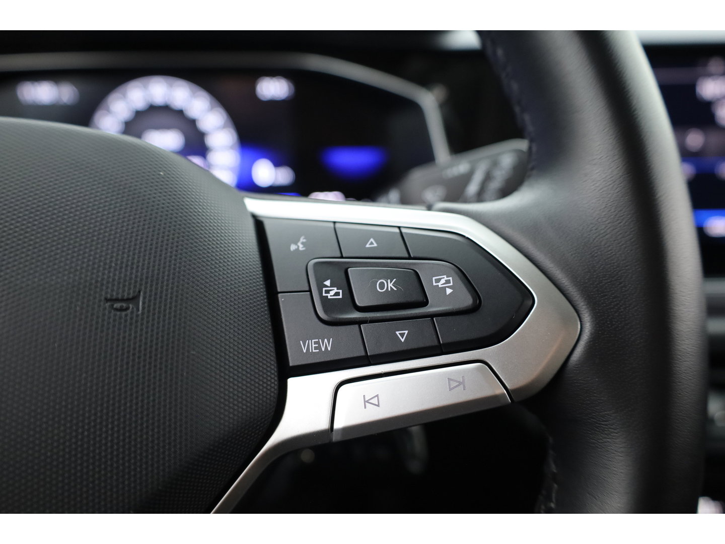 Volkswagen Taigo 1.0 TSI Life Business | Rijklaar! | Dig. Cockpit | IQ Light | Adapt. Cruise | Camera | Stoelverw. | Dodehoek | Apple CarPlay