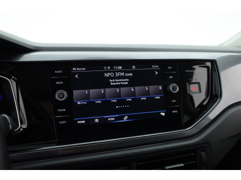 Volkswagen Taigo 1.0 TSI Life Business | Rijklaar! | Dig. Cockpit | IQ Light | Adapt. Cruise | Camera | Stoelverw. | Dodehoek | Apple CarPlay
