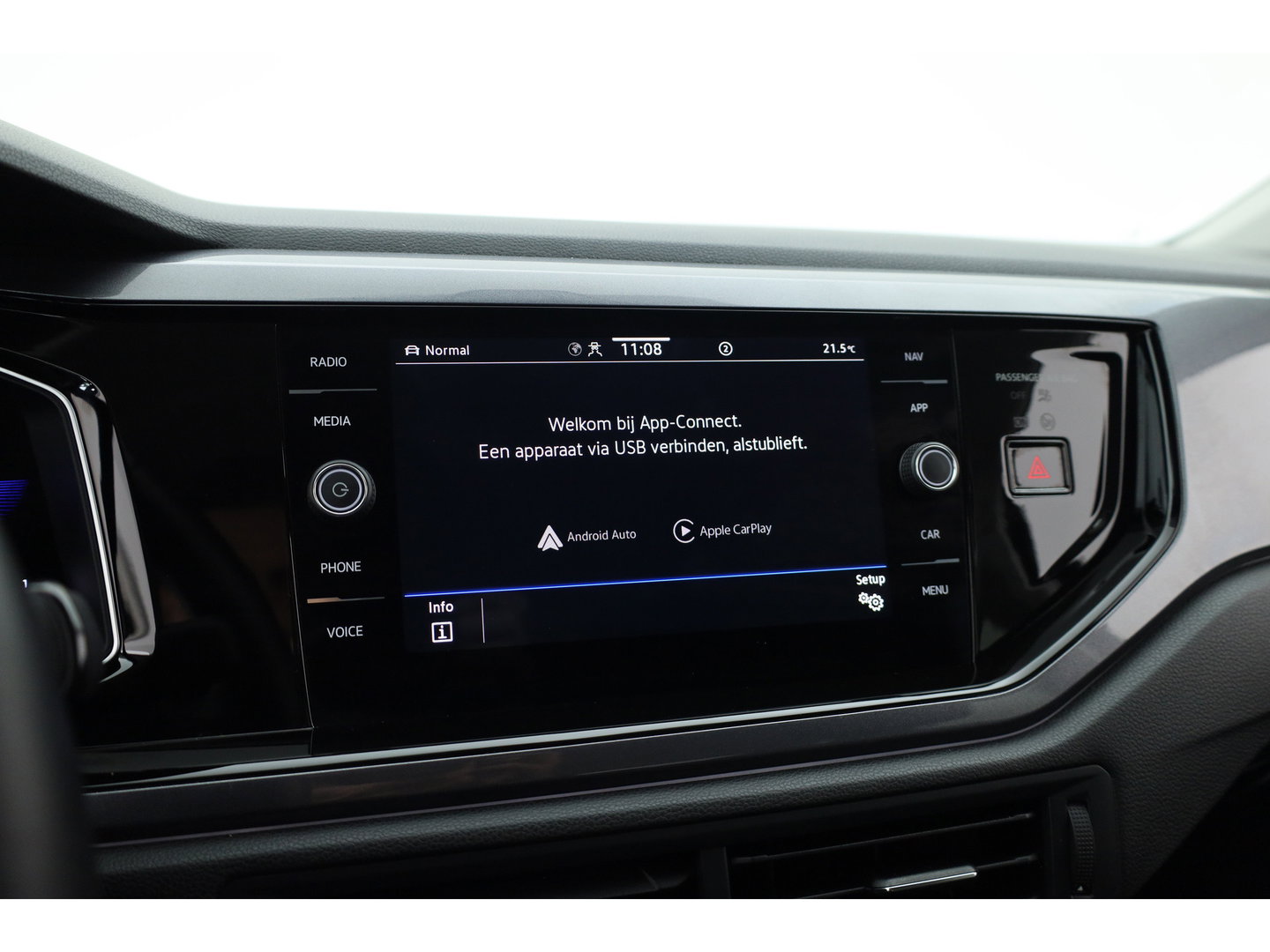 Volkswagen Taigo 1.0 TSI Life Business | Rijklaar! | Dig. Cockpit | IQ Light | Adapt. Cruise | Camera | Stoelverw. | Dodehoek | Apple CarPlay
