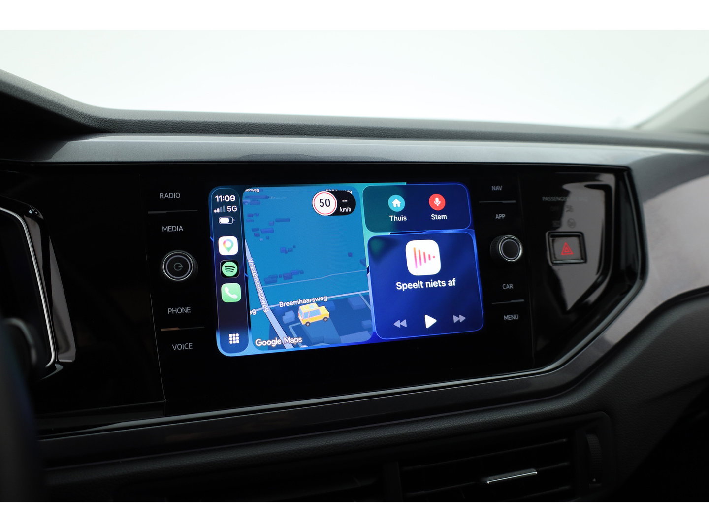 Volkswagen Taigo 1.0 TSI Life Business | Rijklaar! | Dig. Cockpit | IQ Light | Adapt. Cruise | Camera | Stoelverw. | Dodehoek | Apple CarPlay