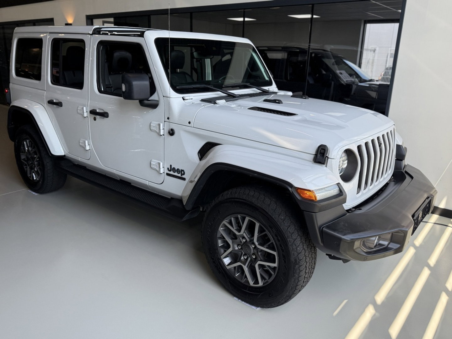 Jeep Wrangler Unlimited Hybrid 380PK 4xe / 80th Anniversary edit. / 360°