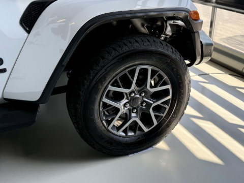 Jeep Wrangler Unlimited Hybrid 380PK 4xe / 80th Anniversary edit. / 360°