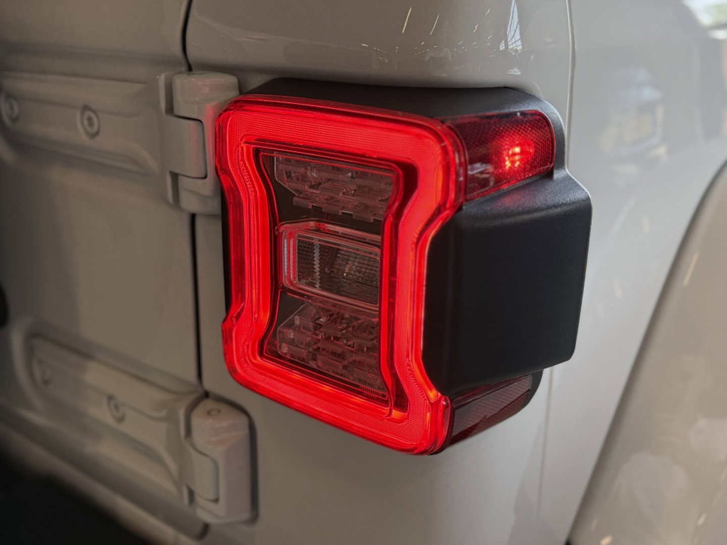 Jeep Wrangler Unlimited Hybrid 380PK 4xe / 80th Anniversary edit. / 360°