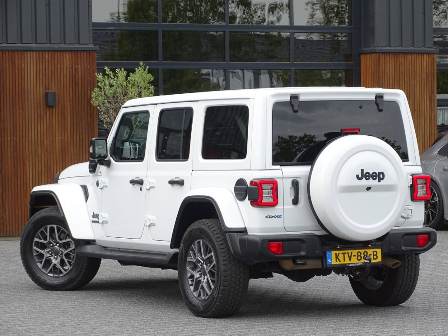 Jeep Wrangler Unlimited Hybrid 380PK 4xe / 80th Anniversary edit. / 360°
