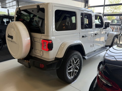 Jeep Wrangler Unlimited Hybrid 380PK 4xe / 80th Anniversary edit. / 360°