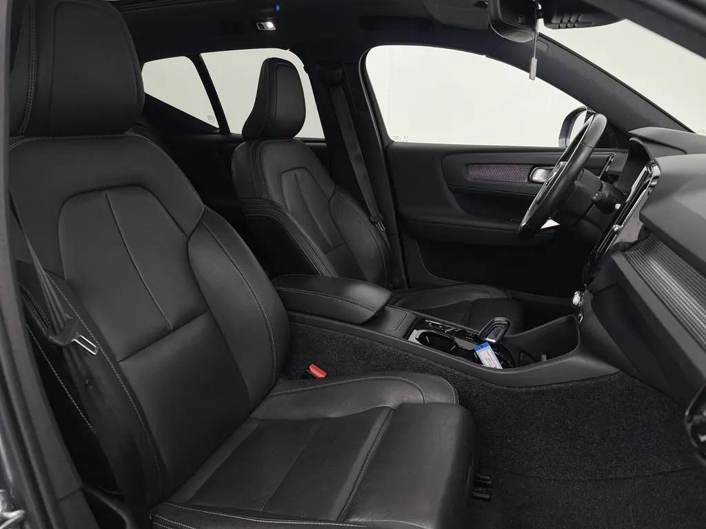 Volvo XC40 2.0 T4 R-Design Pano Leer Autopilot Camera Trekh. NAP