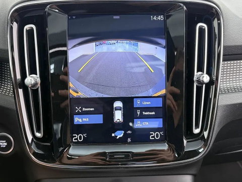 Volvo XC40 2.0 T4 R-Design Pano Leer Autopilot Camera Trekh. NAP