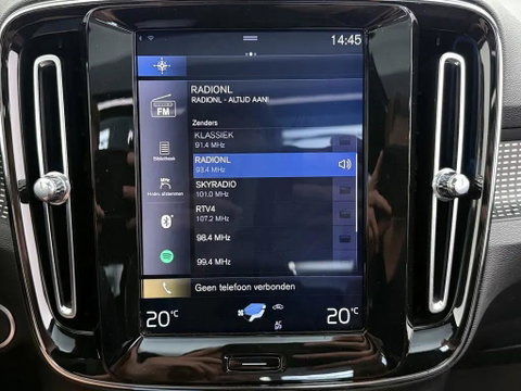 Volvo XC40 2.0 T4 R-Design Pano Leer Autopilot Camera Trekh. NAP