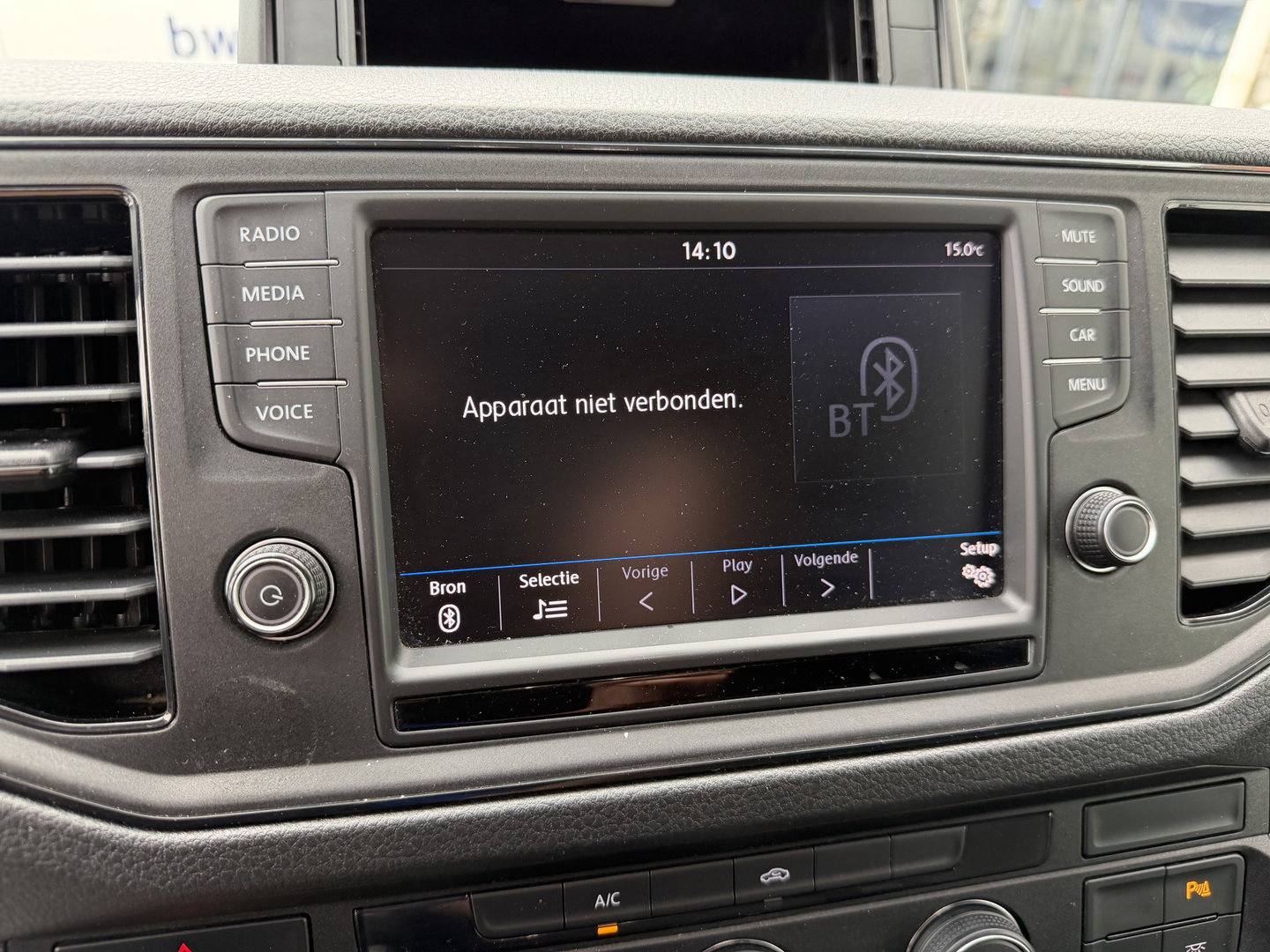 Volkswagen Crafter 35 2.0 TDI 140pk L4H3 ( voorheen L3H2 ) Comfortline / vaste prijs rijklaar € 19.950 ex btw / lease vanaf € 336 / euro 6 / bpm vrij / airco / 270 graden achterdeuren / achteruit rijcamera