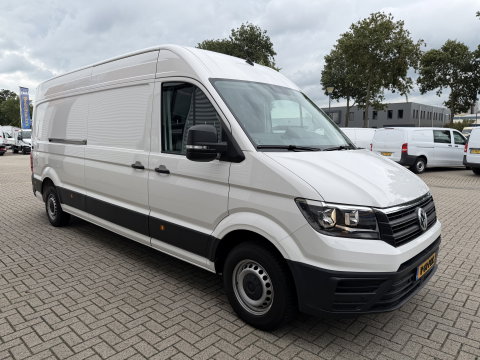 Volkswagen Crafter 35 2.0 TDI 140pk L4H3 ( voorheen L3H2 ) Comfortline / vaste prijs rijklaar € 19.950 ex btw / lease vanaf € 336 / euro 6 / bpm vrij / airco / 270 graden achterdeuren / achteruit rijcamera