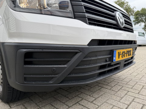 Volkswagen Crafter 35 2.0 TDI 140pk L4H3 ( voorheen L3H2 ) Comfortline / vaste prijs rijklaar € 19.950 ex btw / lease vanaf € 336 / euro 6 / bpm vrij / airco / 270 graden achterdeuren / achteruit rijcamera