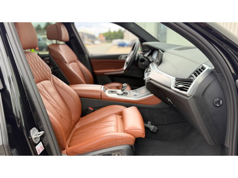 BMW X5 X-Drive 45e M-Sport -50 Jaar Edition Panoramadak Luchtvering 22"Lm Org-Ned Dealer Auto