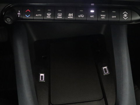 Alfa Romeo Junior 1.2 Turbo Hybrid Ibrida