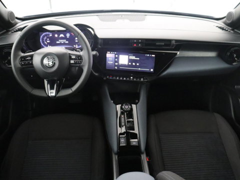 Alfa Romeo Junior 1.2 Turbo Hybrid Ibrida