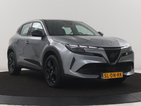 Alfa Romeo Junior 1.2 Turbo Hybrid Ibrida