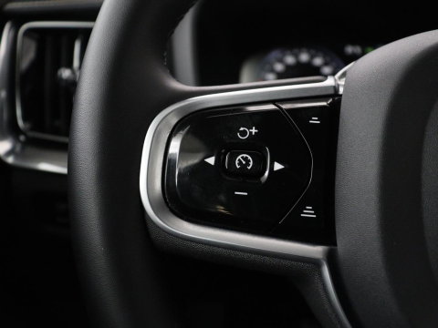 Volvo S60 2.0 Recharge T6 AWD Core | SOH 97,5% | Panoramadak | Stoel & Stuurverwarming | Pilot assist | Adaptive cruise | Navigatie | Bluetooth | Carplay | Climate control | Harman Kardon | DAB+
