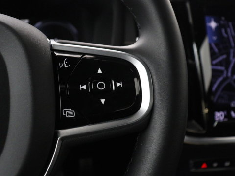 Volvo S60 2.0 Recharge T6 AWD Core | SOH 97,5% | Panoramadak | Stoel & Stuurverwarming | Pilot assist | Adaptive cruise | Navigatie | Bluetooth | Carplay | Climate control | Harman Kardon | DAB+