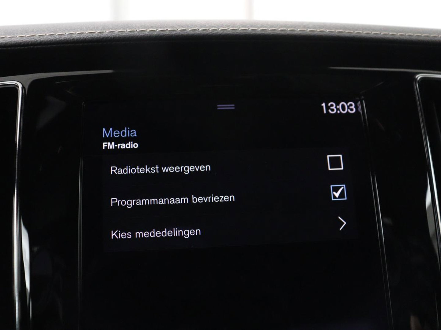 Volvo S60 2.0 Recharge T6 AWD Core | SOH 97,5% | Panoramadak | Stoel & Stuurverwarming | Pilot assist | Adaptive cruise | Navigatie | Bluetooth | Carplay | Climate control | Harman Kardon | DAB+