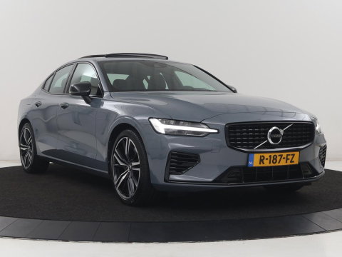 Volvo S60 2.0 Recharge T6 AWD Core | SOH 97,5% | Panoramadak | Stoel & Stuurverwarming | Pilot assist | Adaptive cruise | Navigatie | Bluetooth | Carplay | Climate control | Harman Kardon | DAB+