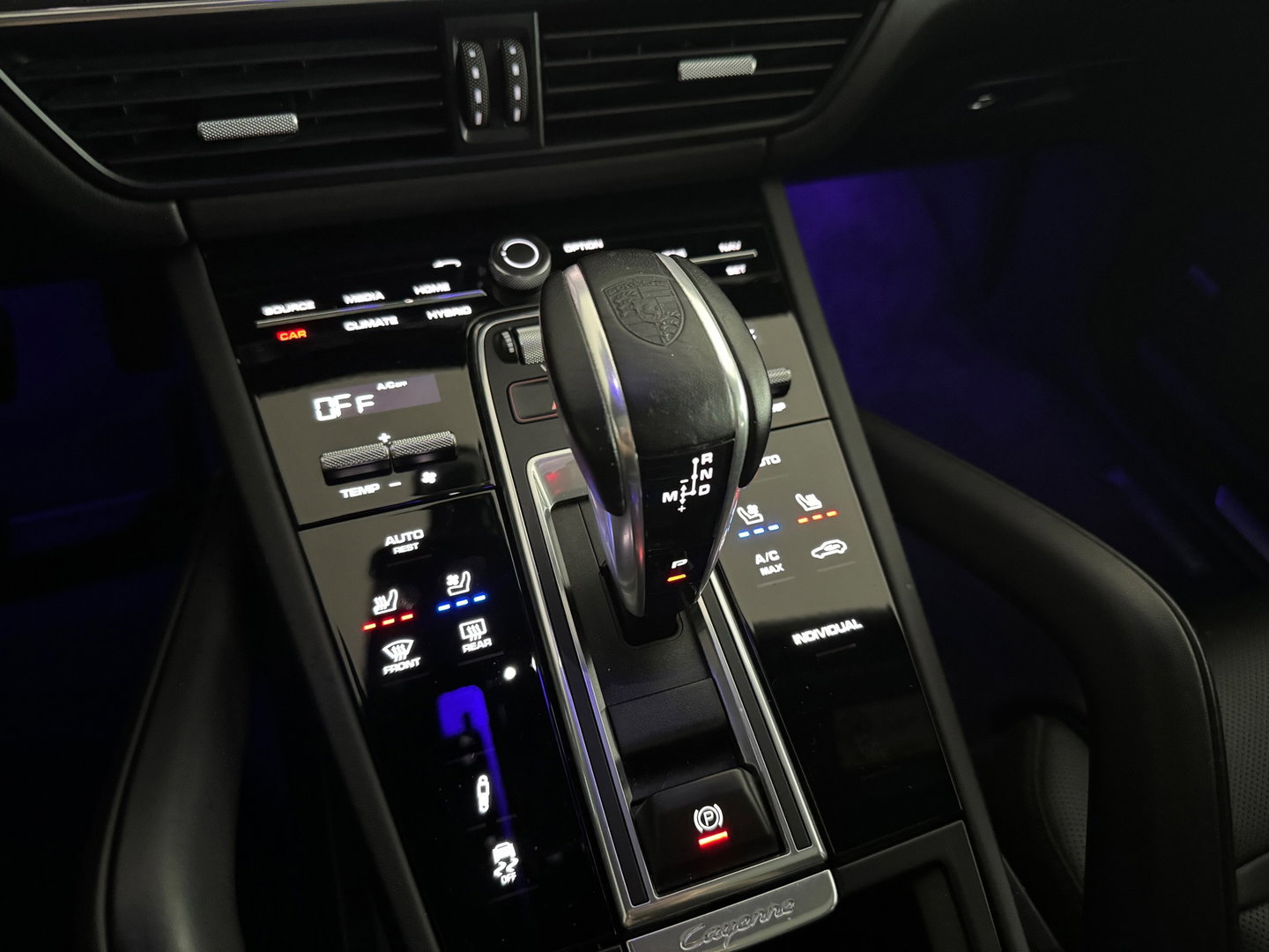 Porsche Cayenne Coupé 3.0 E-Hybrid Pano|Massage|Softclose|Trekhaak|360