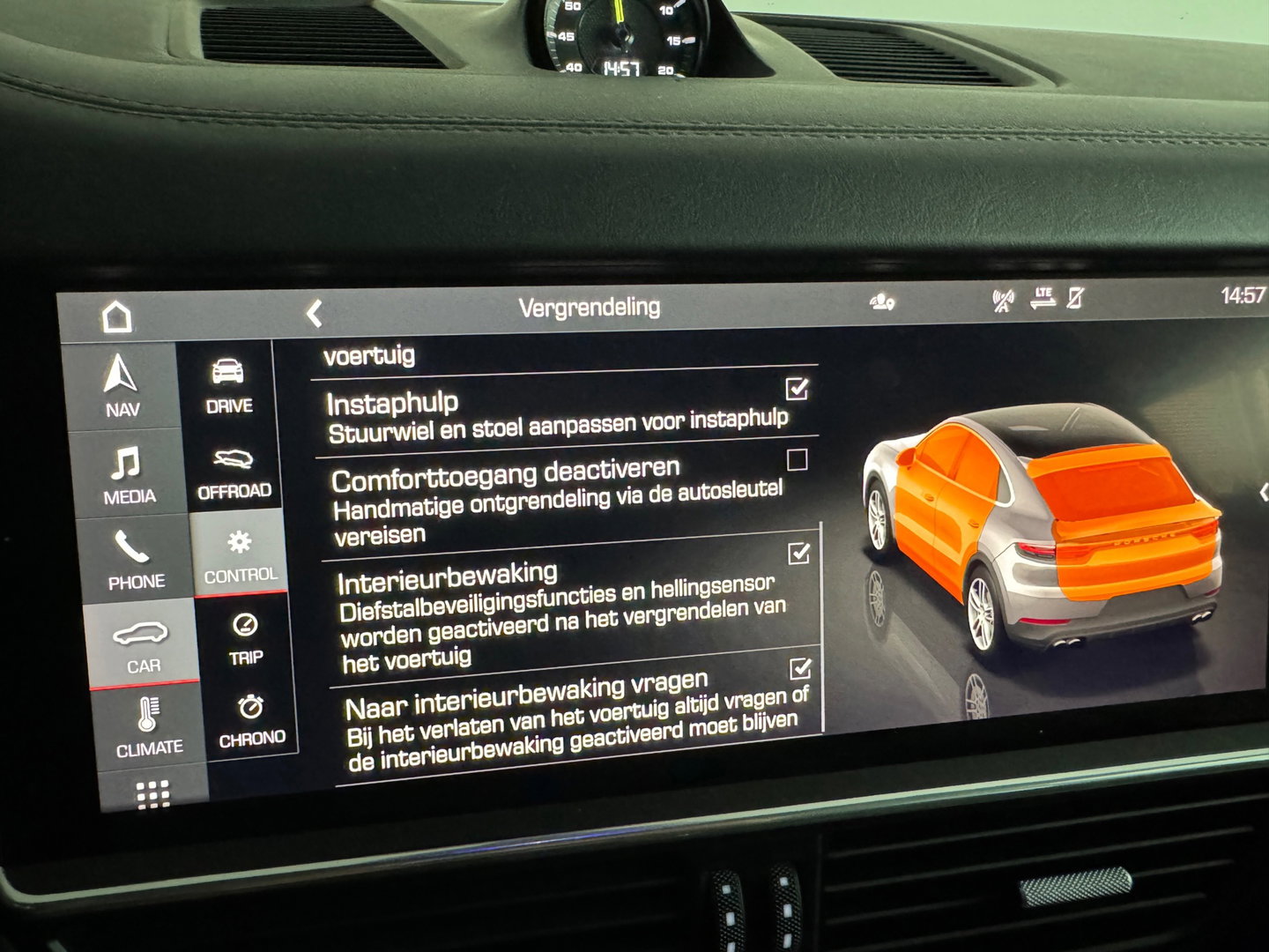 Porsche Cayenne Coupé 3.0 E-Hybrid Pano|Massage|Softclose|Trekhaak|360