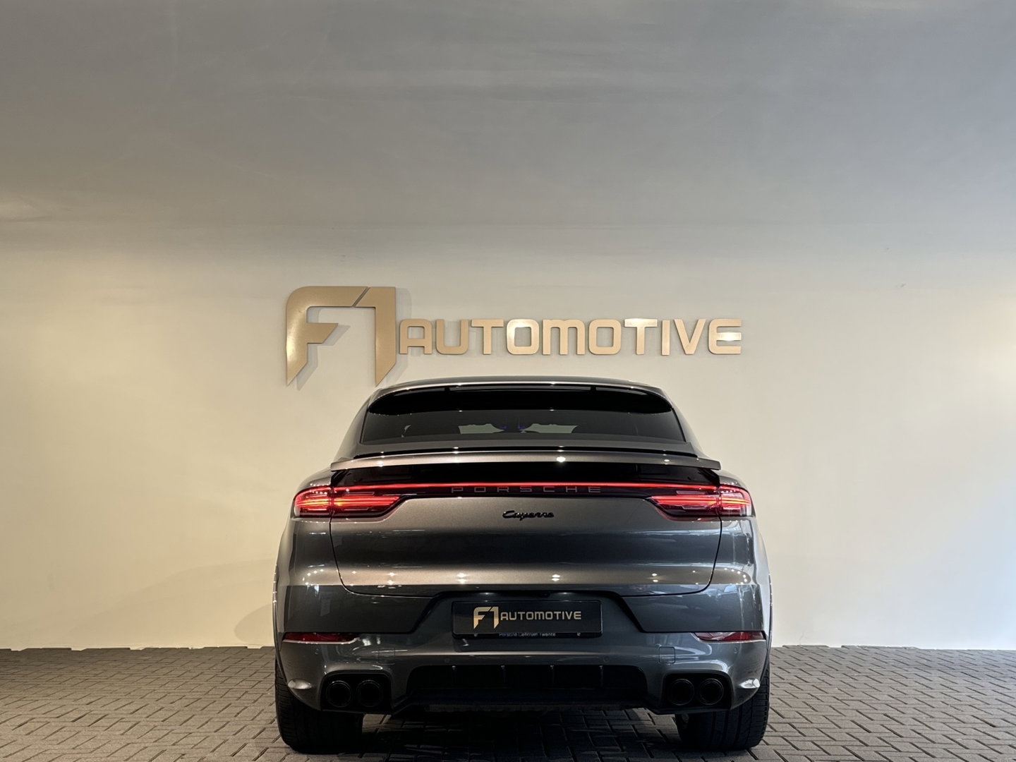 Porsche Cayenne Coupé 3.0 E-Hybrid Pano|Massage|Softclose|Trekhaak|360
