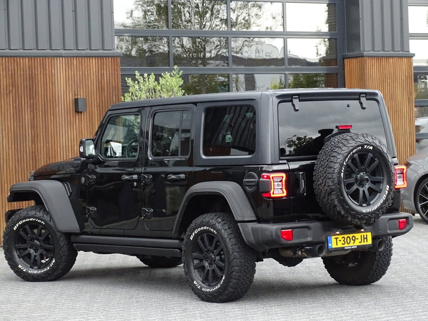 Jeep Wrangler Unlimited Hybrid 380PK 4xe / Rubicon / LED