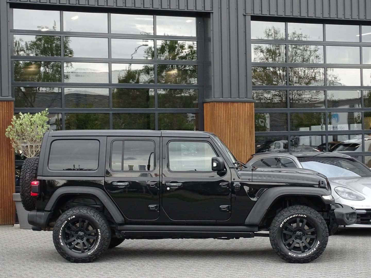 Jeep Wrangler Unlimited Hybrid 380PK 4xe / Rubicon / LED