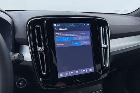 Volvo XC40 2.0 B3 Plus Black Edition | Harman/Kardon | 360° Camera | Pilot Assist | BLIS | Stoel+Stuurverwarming | Pixel-LED | Memory | ACC | 20 Inch