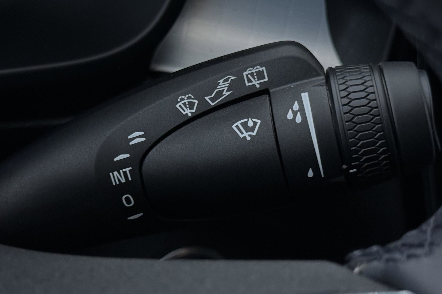 Volvo XC40 2.0 B3 Plus Black Edition | Harman/Kardon | 360° Camera | Pilot Assist | BLIS | Stoel+Stuurverwarming | Pixel-LED | Memory | ACC | 20 Inch