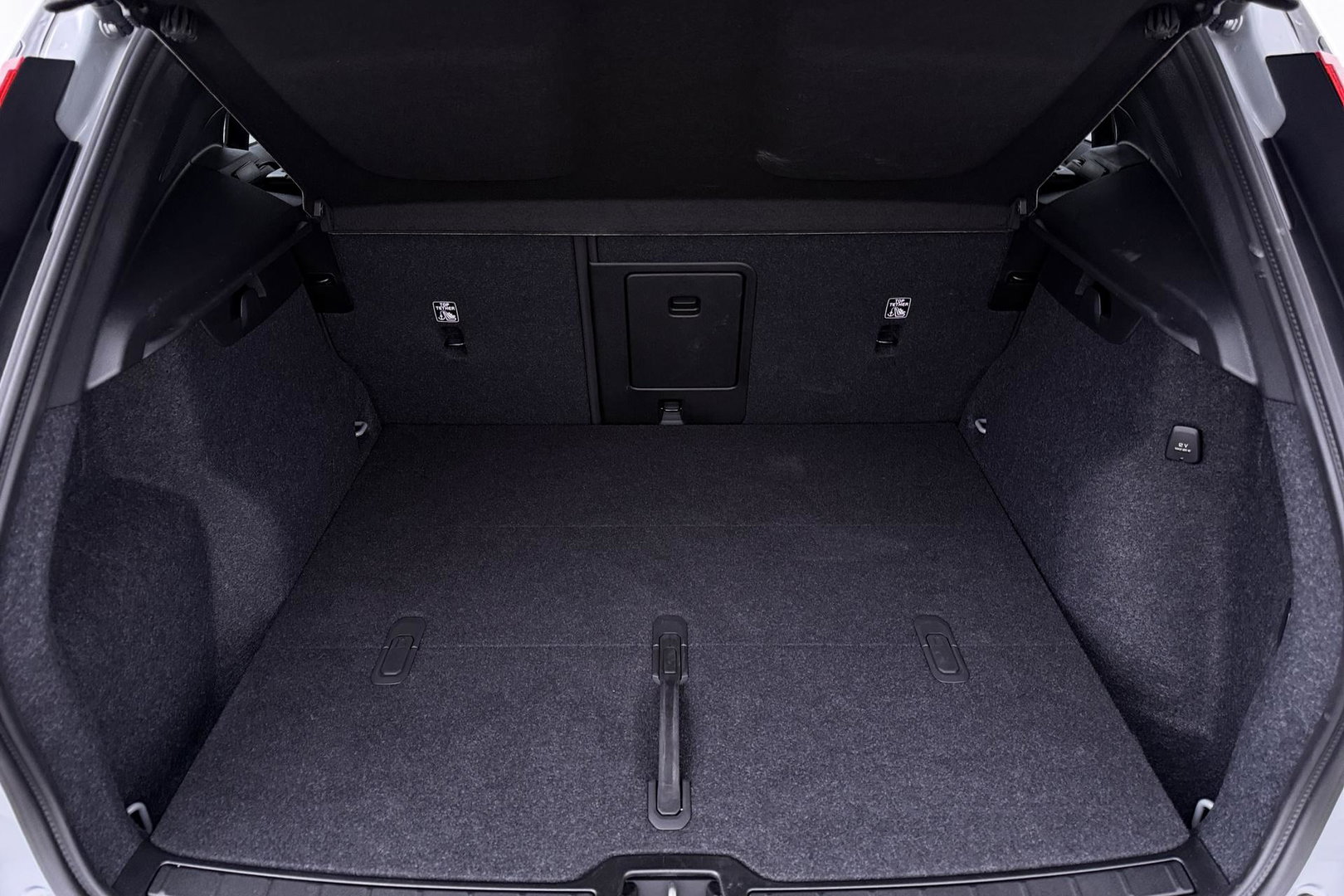 Volvo XC40 2.0 B3 Plus Black Edition | Harman/Kardon | 360° Camera | Pilot Assist | BLIS | Stoel+Stuurverwarming | Pixel-LED | Memory | ACC | 20 Inch