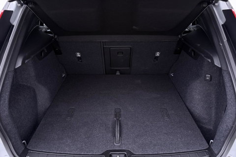 Volvo XC40 2.0 B3 Plus Black Edition | Harman/Kardon | 360° Camera | Pilot Assist | BLIS | Stoel+Stuurverwarming | Pixel-LED | Memory | ACC | 20 Inch
