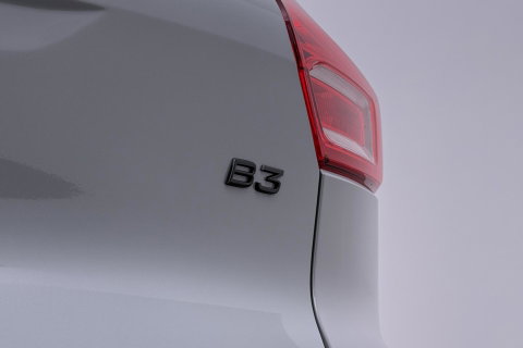 Volvo XC40 2.0 B3 Plus Black Edition | Harman/Kardon | 360° Camera | Pilot Assist | BLIS | Stoel+Stuurverwarming | Pixel-LED | Memory | ACC | 20 Inch