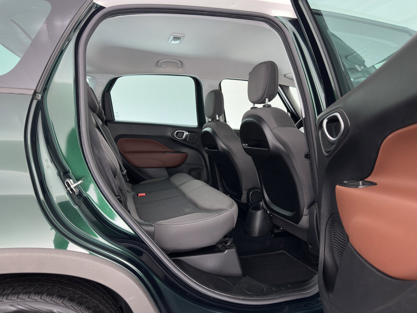 Fiat 500L Living 1.6 M-Jet Lounge *NAVI-FULLMAP | ALCANTARA-FABRIC | COMFORTSEATS | ECC | PDC | CRUISE | TOWBAR | 17''ALU*