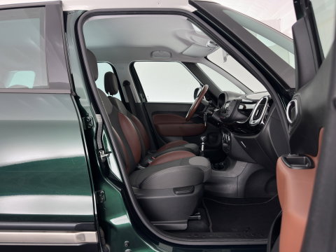 Fiat 500L Living 1.6 M-Jet Lounge *NAVI-FULLMAP | ALCANTARA-FABRIC | COMFORTSEATS | ECC | PDC | CRUISE | TOWBAR | 17''ALU*