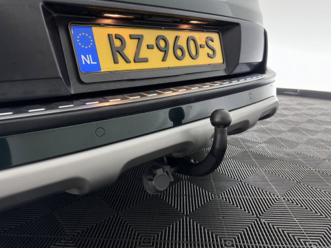 Fiat 500L Living 1.6 M-Jet Lounge *NAVI-FULLMAP | ALCANTARA-FABRIC | COMFORTSEATS | ECC | PDC | CRUISE | TOWBAR | 17''ALU*