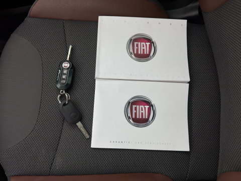 Fiat 500L Living 1.6 M-Jet Lounge *NAVI-FULLMAP | ALCANTARA-FABRIC | COMFORTSEATS | ECC | PDC | CRUISE | TOWBAR | 17''ALU*