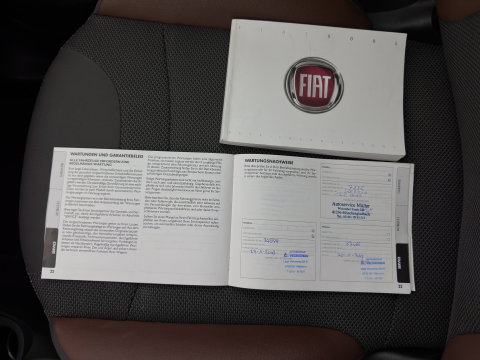 Fiat 500L Living 1.6 M-Jet Lounge *NAVI-FULLMAP | ALCANTARA-FABRIC | COMFORTSEATS | ECC | PDC | CRUISE | TOWBAR | 17''ALU*