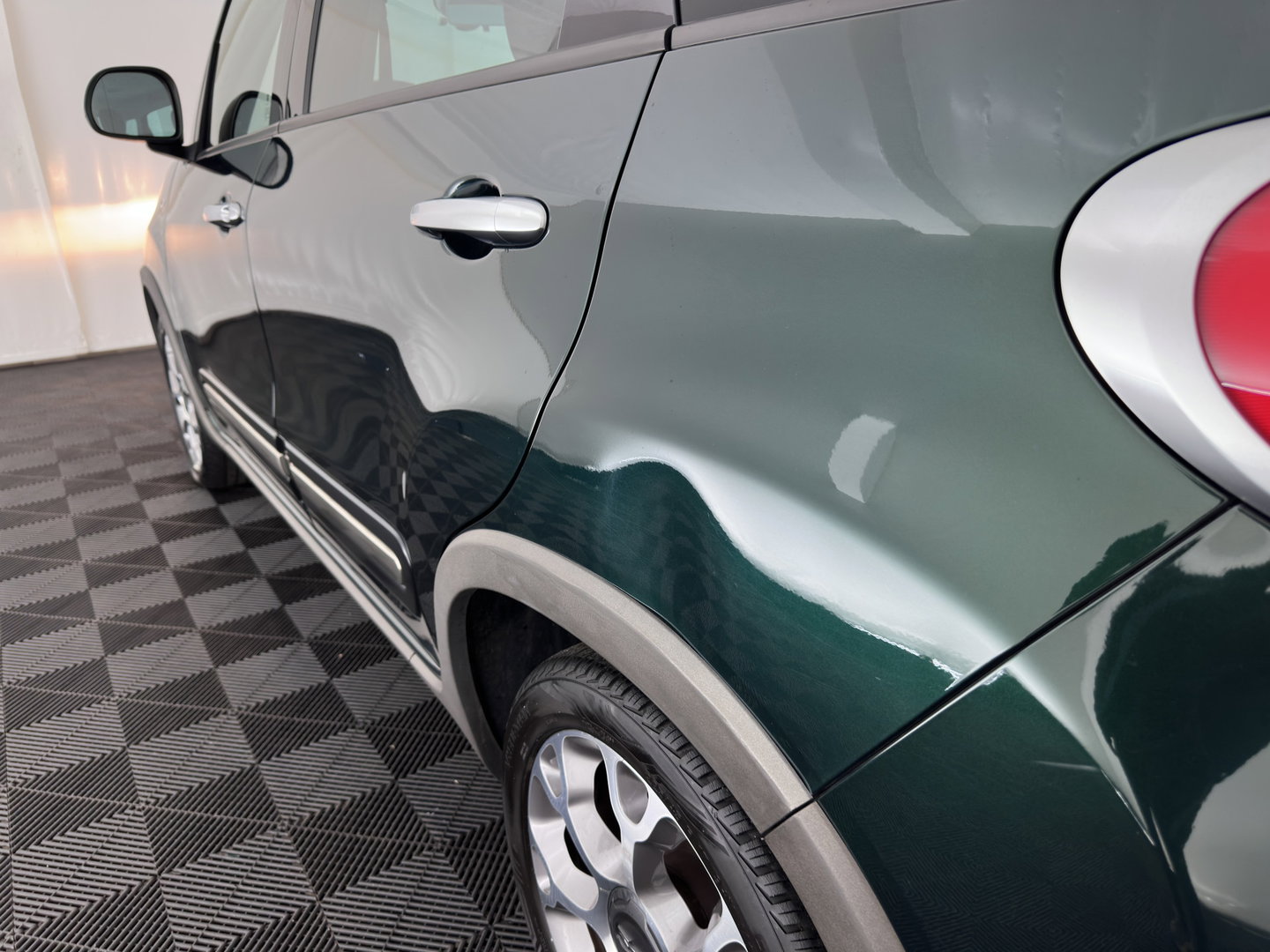 Fiat 500L Living 1.6 M-Jet Lounge *NAVI-FULLMAP | ALCANTARA-FABRIC | COMFORTSEATS | ECC | PDC | CRUISE | TOWBAR | 17''ALU*